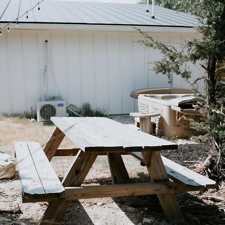 Villa Hummingbird Haus - Hill Country Views On 20 Acres With Firepit Spring Branch Exterior foto