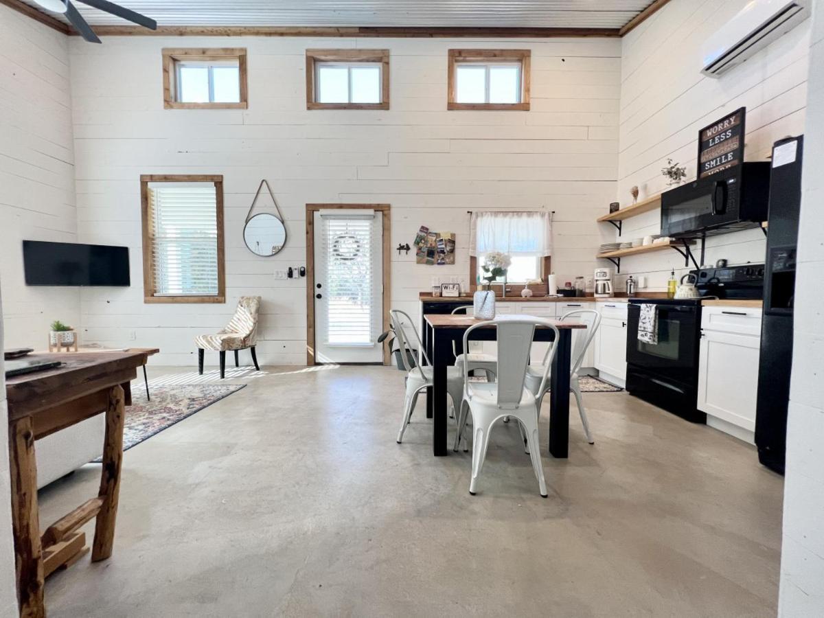Villa Hummingbird Haus - Hill Country Views On 20 Acres With Firepit Spring Branch Exterior foto