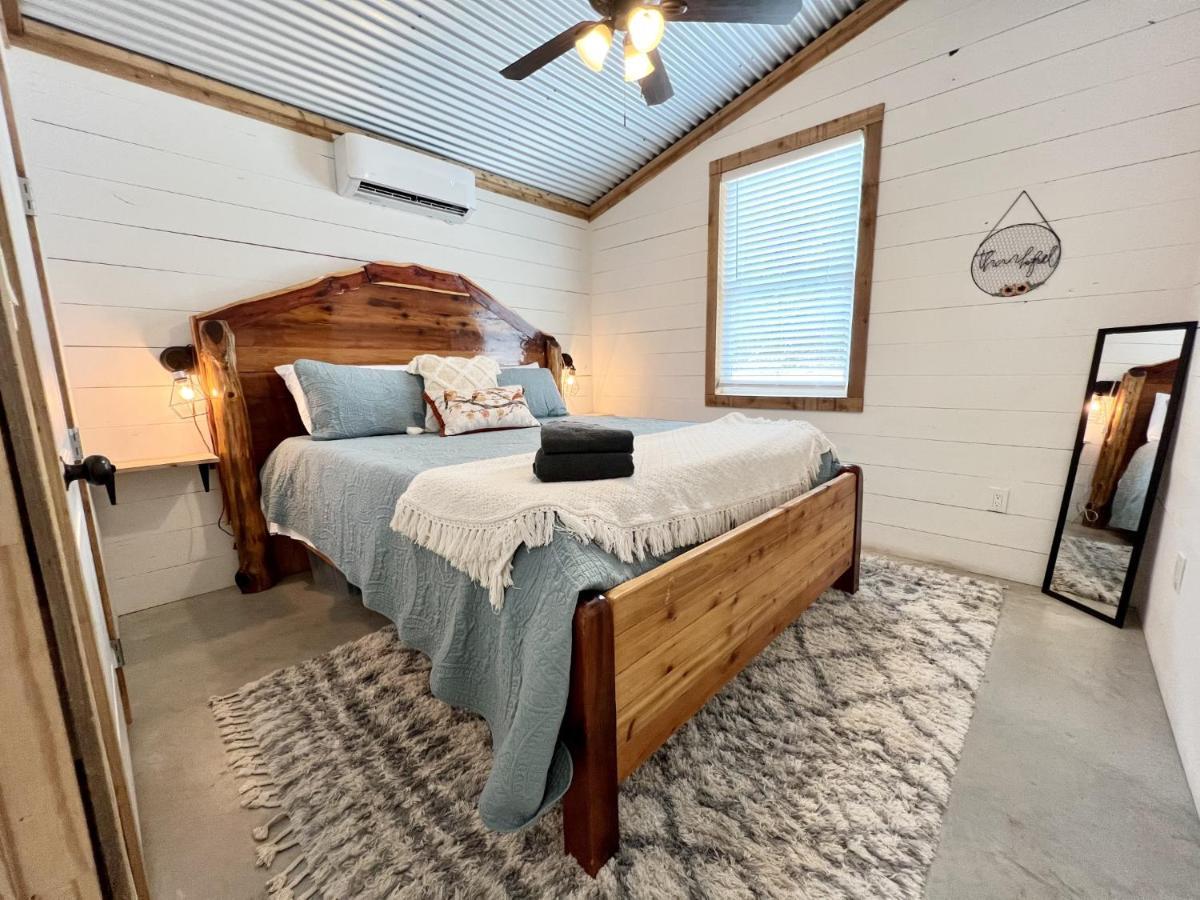 Villa Hummingbird Haus - Hill Country Views On 20 Acres With Firepit Spring Branch Exterior foto